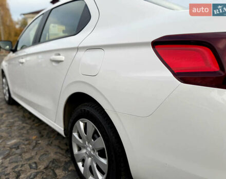 Білий Пежо 301, об'ємом двигуна 1.59 л та пробігом 69 тис. км за 8700 $, фото 6 на Automoto.ua