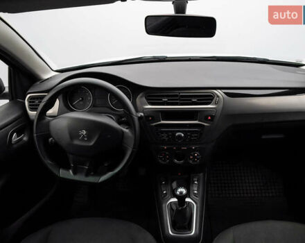 Пежо 301 2021 у Києві на Automoto.ua Білий Пежо 301, об'ємом двигуна 1.56 л та пробігом 57 тис. км за 11333 $, фото 3 на Automoto.ua