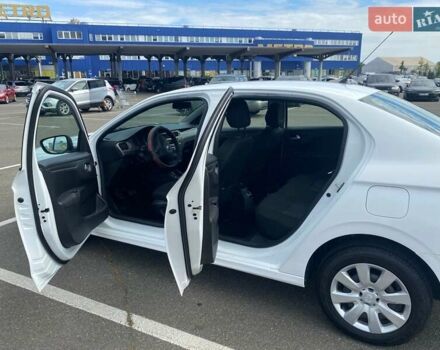 Білий Пежо 301, об'ємом двигуна 1.59 л та пробігом 41 тис. км за 10700 $, фото 5 на Automoto.ua