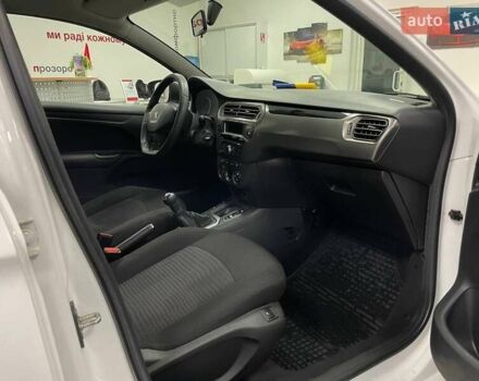 Белый Пежо 301, объемом двигателя 1.59 л и пробегом 310 тыс. км за 6490 $, фото 27 на Automoto.ua