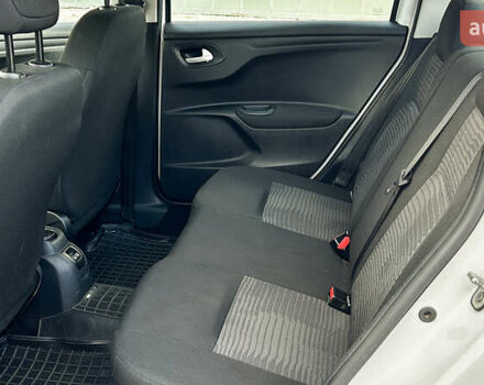 Белый Пежо 301, объемом двигателя 1.2 л и пробегом 77 тыс. км за 8551 $, фото 14 на Automoto.ua