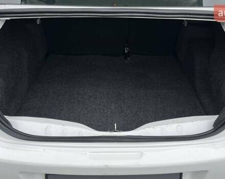 Белый Пежо 301, объемом двигателя 1.2 л и пробегом 55 тыс. км за 8200 $, фото 9 на Automoto.ua