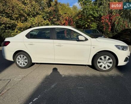 Пежо 301 2021 у Києві на Automoto.ua Білий Пежо 301, об'ємом двигуна 1.6 л та пробігом 53 тис. км за 9800 $, фото 6 на Automoto.ua