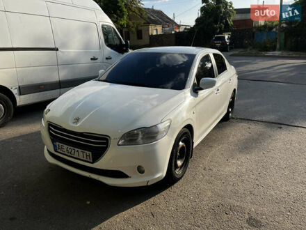 Пежо 301 2013 в Чугуеве на Automoto.ua Белый Пежо 301, объемом двигателя 1.56 л и пробегом 316 тыс. км за 6000 $, фото 1 на Automoto.ua