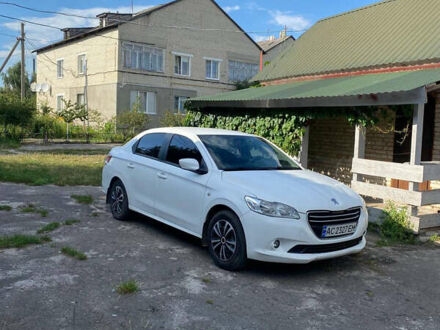 Білий Пежо 301, об'ємом двигуна 1.2 л та пробігом 199 тис. км за 4400 $, фото 1 на Automoto.ua