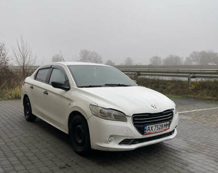 Белый Пежо 301, объемом двигателя 1.2 л и пробегом 300 тыс. км за 3600 $, фото 1 на Automoto.ua