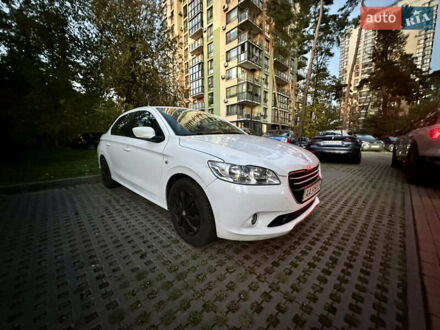 Пежо 301 2013 в Киеве на Automoto.ua Белый Пежо 301, объемом двигателя 1.56 л и пробегом 313 тыс. км за 6400 $, фото 1 на Automoto.ua