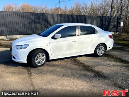 Пежо 301 2013 в Конотопе на Automoto.ua Белый Пежо 301, объемом двигателя 1.2 л и пробегом 300 тыс. км за 5600 $, фото 1 на Automoto.ua