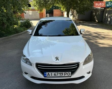 Белый Пежо 301, объемом двигателя 1.2 л и пробегом 262 тыс. км за 3700 $, фото 1 на Automoto.ua