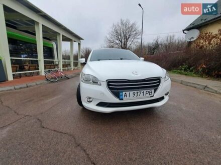 Пежо 301 2016 в Береговом на Automoto.ua Белый Пежо 301, объемом двигателя 1.2 л и пробегом 209 тыс. км за 5599 $, фото 1 на Automoto.ua