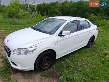 Пежо 301 2016 у Харкові на Automoto.ua Білий Пежо 301, об'ємом двигуна 1.2 л та пробігом 270 тис. км за 3800 $, фото 1 на Automoto.ua