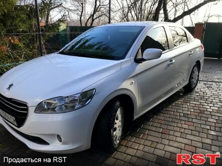 Пежо 301 2016 в Карловке на Automoto.ua Белый Пежо 301, объемом двигателя 1.6 л и пробегом 315 тыс. км за 7900 $, фото 1 на Automoto.ua