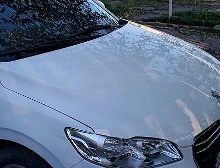 Пежо 301 2016 в Харькове на Automoto.ua Белый Пежо 301, объемом двигателя 1.6 л и пробегом 210 тыс. км за 7500 $, фото 1 на Automoto.ua