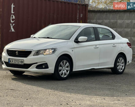 Белый Пежо 301, объемом двигателя 1.2 л и пробегом 180 тыс. км за 4600 $, фото 1 на Automoto.ua