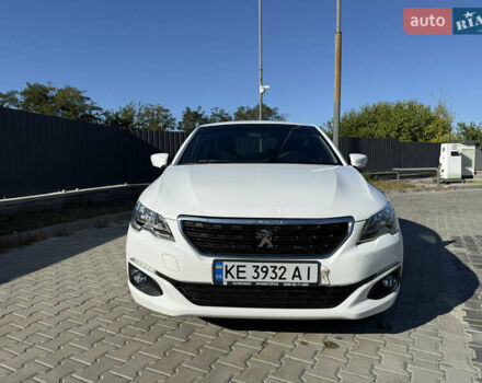 Белый Пежо 301, объемом двигателя 1.2 л и пробегом 36 тыс. км за 9200 $, фото 1 на Automoto.ua