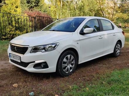 Пежо 301 2020 у Харкові на Automoto.ua Білий Пежо 301, об'ємом двигуна 1.2 л та пробігом 212 тис. км за 5700 $, фото 1 на Automoto.ua