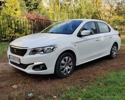 Белый Пежо 301, объемом двигателя 1.2 л и пробегом 212 тыс. км за 5700 $, фото 1 на Automoto.ua