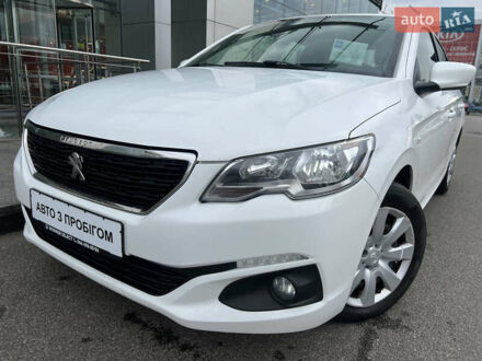 Білий Пежо 301, об'ємом двигуна 1.56 л та пробігом 159 тис. км за 9134 $, фото 1 на Automoto.ua