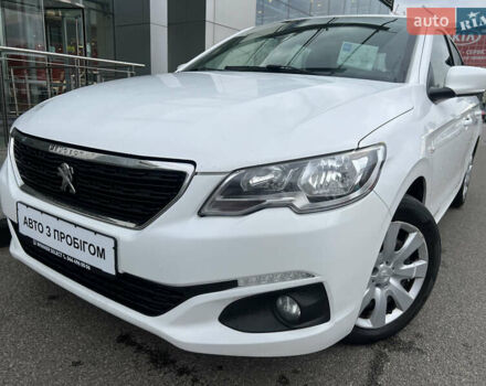 Пежо 301 2020 в Киеве на Automoto.ua Белый Пежо 301, объемом двигателя 1.56 л и пробегом 159 тыс. км за 9134 $, фото 1 на Automoto.ua