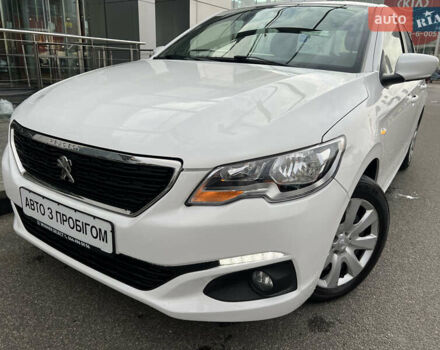 Пежо 301 2020 в Киеве на Automoto.ua Белый Пежо 301, объемом двигателя 1.56 л и пробегом 193 тыс. км за 8416 $, фото 1 на Automoto.ua
