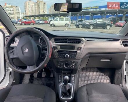 Білий Пежо 301, об'ємом двигуна 1.59 л та пробігом 41 тис. км за 10700 $, фото 1 на Automoto.ua