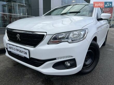 Белый Пежо 301, объемом двигателя 1.56 л и пробегом 67 тыс. км за 9912 $, фото 1 на Automoto.ua