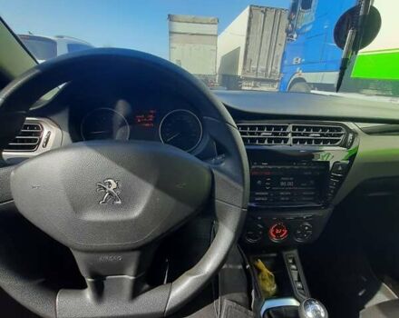 Черный Пежо 301, объемом двигателя 1.56 л и пробегом 206 тыс. км за 7200 $, фото 2 на Automoto.ua