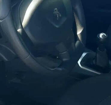 Черный Пежо 301, объемом двигателя 1.56 л и пробегом 164 тыс. км за 8400 $, фото 1 на Automoto.ua