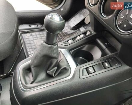 Пежо 301 2020 в Кривом Роге на Automoto.ua Черный Пежо 301, объемом двигателя 1.59 л и пробегом 55 тыс. км за 11500 $, фото 32 на Automoto.ua