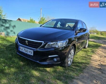 Черный Пежо 301, объемом двигателя 1.59 л и пробегом 32 тыс. км за 11900 $, фото 2 на Automoto.ua