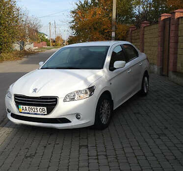 Пежо 301 2013 в Запорожье на Automoto.ua Пежо 301, объемом двигателя 1.6 л и пробегом 83 тыс. км за 7400 $, фото 1 на Automoto.ua