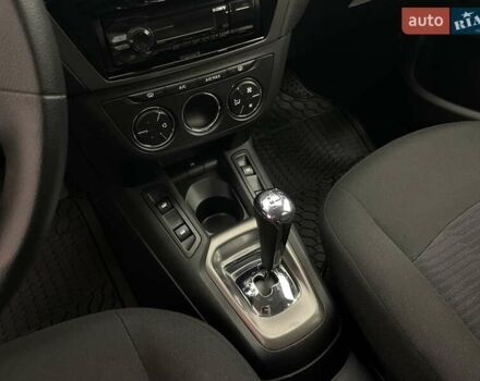Пежо 301, объемом двигателя 1.2 л и пробегом 104 тыс. км за 8303 $, фото 16 на Automoto.ua