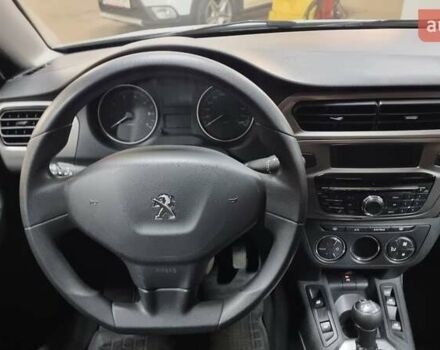 Пежо 301, объемом двигателя 1.59 л и пробегом 117 тыс. км за 8100 $, фото 8 на Automoto.ua