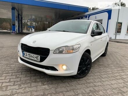 Пежо 301 2013 у Києві на Automoto.ua Пежо 301, об'ємом двигуна 1.6 л та пробігом 295 тис. км за 5299 $, фото 1 на Automoto.ua