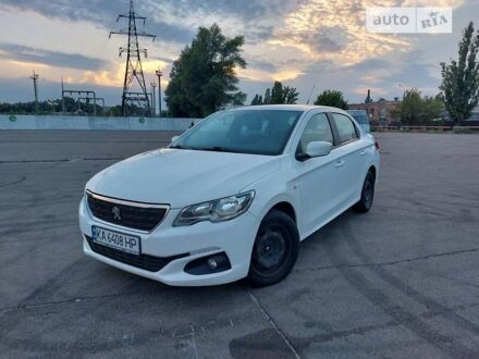 Пежо 301 2017 у Києві на Automoto.ua Пежо 301, об'ємом двигуна 1.2 л та пробігом 230 тис. км за 6600 $, фото 1 на Automoto.ua