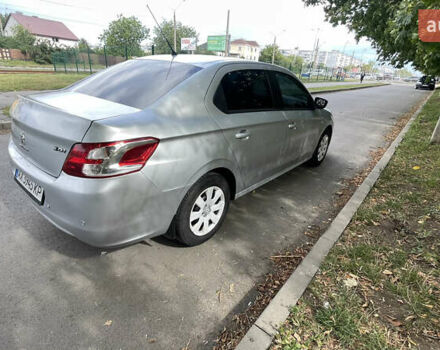 Сірий Пежо 301, об'ємом двигуна 1.2 л та пробігом 200 тис. км за 4600 $, фото 4 на Automoto.ua