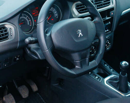 Серый Пежо 301, объемом двигателя 1.6 л и пробегом 32 тыс. км за 8200 $, фото 13 на Automoto.ua