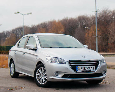 Серый Пежо 301, объемом двигателя 1.6 л и пробегом 32 тыс. км за 8200 $, фото 2 на Automoto.ua