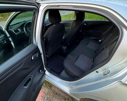 Сірий Пежо 301, об'ємом двигуна 1.6 л та пробігом 159 тис. км за 5500 $, фото 1 на Automoto.ua