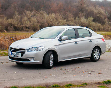 Серый Пежо 301, объемом двигателя 1.6 л и пробегом 32 тыс. км за 8200 $, фото 3 на Automoto.ua