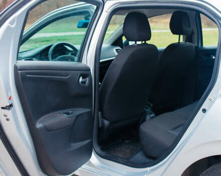 Серый Пежо 301, объемом двигателя 1.6 л и пробегом 32 тыс. км за 8200 $, фото 15 на Automoto.ua