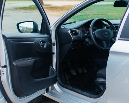 Серый Пежо 301, объемом двигателя 1.6 л и пробегом 32 тыс. км за 8200 $, фото 12 на Automoto.ua