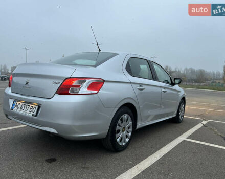Сірий Пежо 301, об'ємом двигуна 1.2 л та пробігом 144 тис. км за 6200 $, фото 4 на Automoto.ua