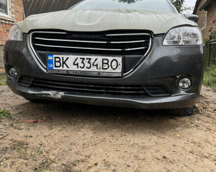 Пежо 301 2015 в Ровно на Automoto.ua Серый Пежо 301, объемом двигателя 1.2 л и пробегом 124 тыс. км за 5500 $, фото 4 на Automoto.ua