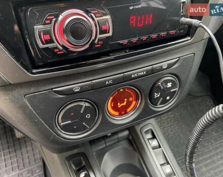 Серый Пежо 301, объемом двигателя 1.6 л и пробегом 340 тыс. км за 5999 $, фото 5 на Automoto.ua