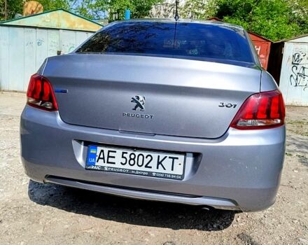 Сірий Пежо 301, об'ємом двигуна 1.2 л та пробігом 55 тис. км за 8100 $, фото 7 на Automoto.ua