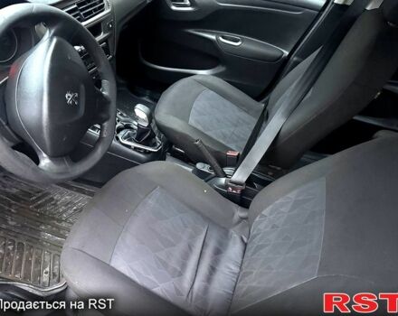 Сірий Пежо 301, об'ємом двигуна 1.2 л та пробігом 250 тис. км за 3650 $, фото 4 на Automoto.ua