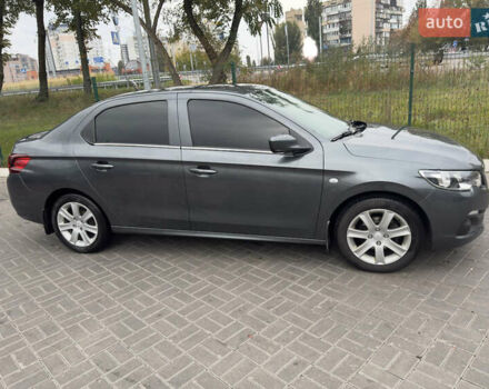 Серый Пежо 301, объемом двигателя 1.56 л и пробегом 182 тыс. км за 9000 $, фото 3 на Automoto.ua
