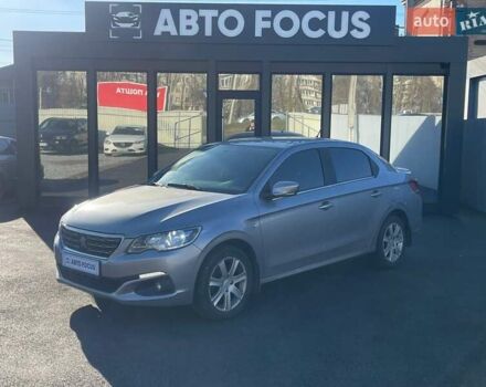 Сірий Пежо 301, об'ємом двигуна 1.56 л та пробігом 122 тис. км за 9490 $, фото 3 на Automoto.ua