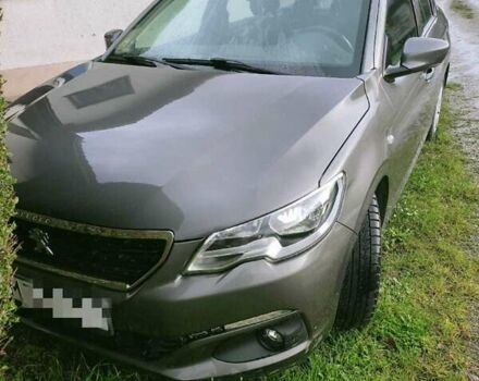 Сірий Пежо 301, об'ємом двигуна 1.56 л та пробігом 48 тис. км за 10500 $, фото 1 на Automoto.ua